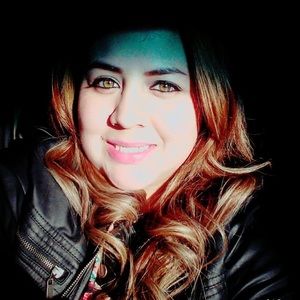 Meet your Posher, Jenni